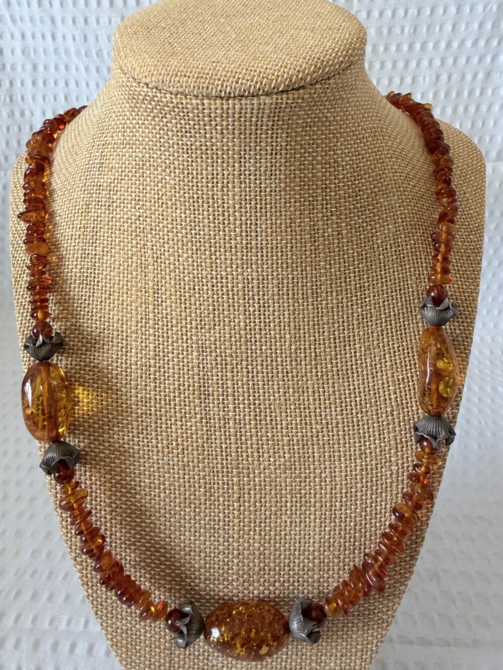 Amber Beaded Necklace - Elegant Honey Brown Statement - Picture 2 of 5